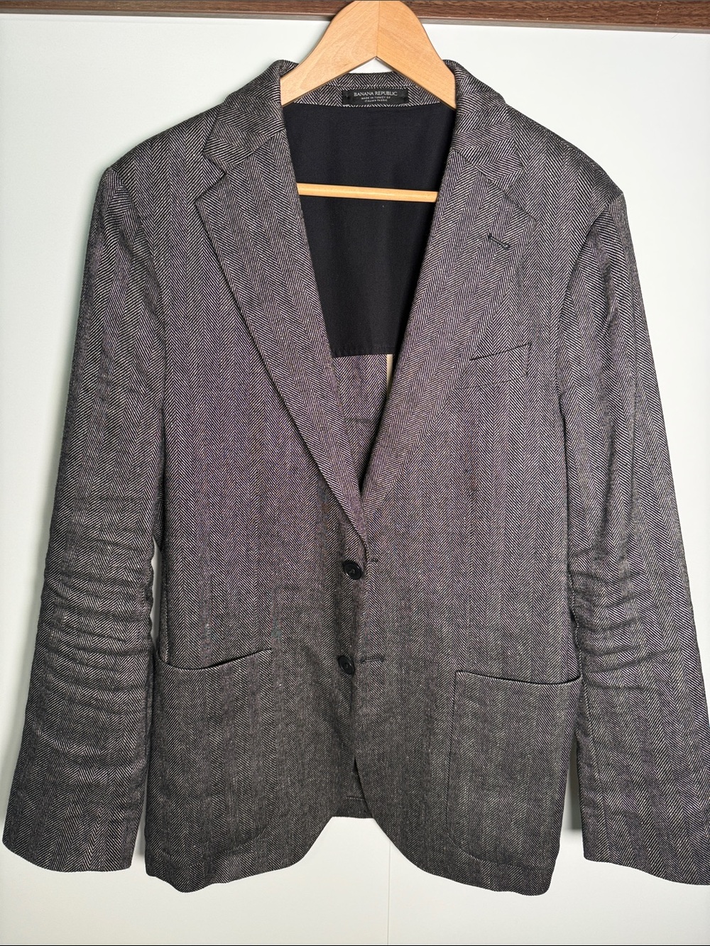 Banana Republic Men's Gray Herringbone Blazer